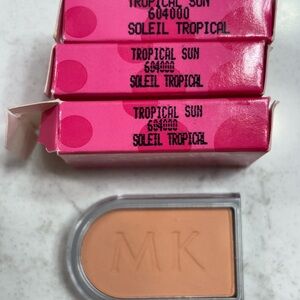 Mary Kay tropical sun eyeshadow